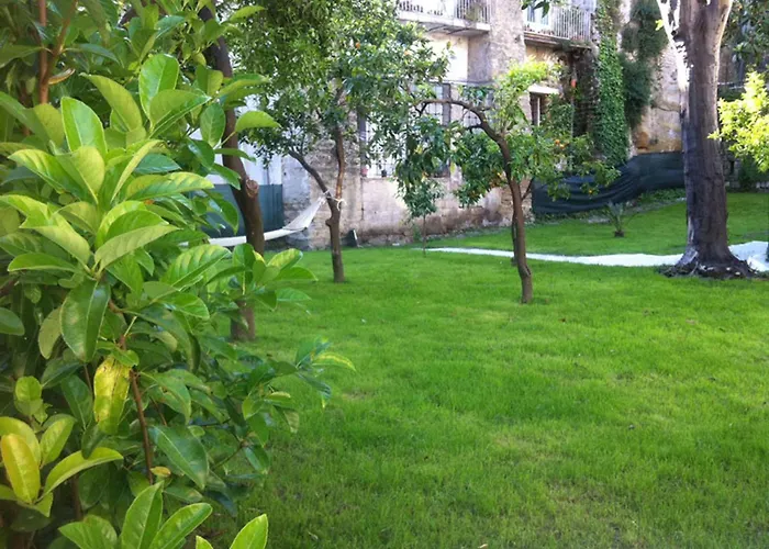 Il Paradiso Di Dante Bed & Breakfast 4*